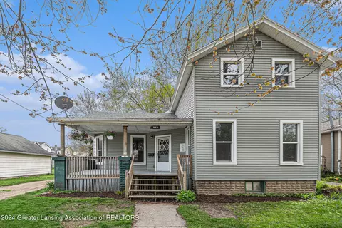 103 W Steel St, Saint Johns, MI 48879