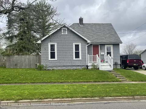 110 S Morton St, Saint Johns, MI 48879