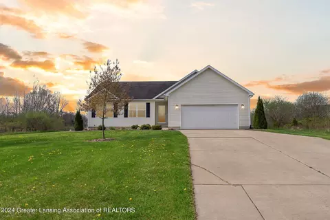 11144 Sun Dog Trl, Perrinton, MI 48871