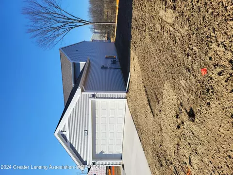 4381 Rose Ct, Potterville, MI 48876