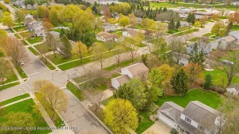 501 W Brunswick Dr, Dewitt, MI 48820 photo 36