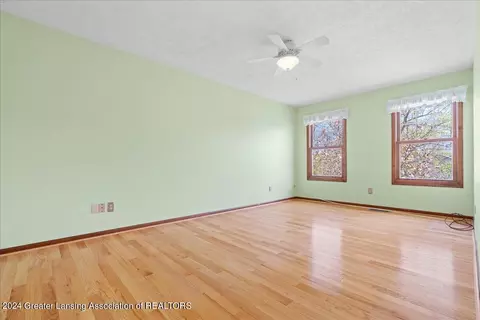 501 W Brunswick Dr, Dewitt, MI 48820 photo 23