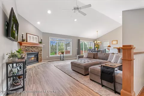 1237 Senna Trl, Dewitt, MI 48820 photo 11