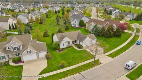 1237 Senna Trl, Dewitt, MI 48820 photo 3
