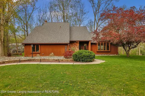 4633 Jadestone Dr, Williamston, MI 48895