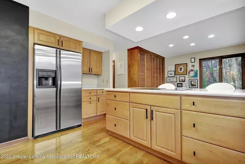 Kitchen - 4633 Jadestone Dr, Williamston, MI 48895 photo 4 of 5