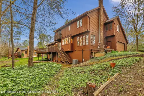 Exterior - 4633 Jadestone Dr, Williamston, MI 48895 photo 5 of 7