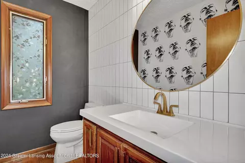 Bath - 4633 Jadestone Dr, Williamston, MI 48895 photo 1 of 3