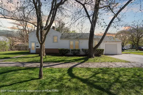 1406 Snyder Rd, East Lansing, MI 48823