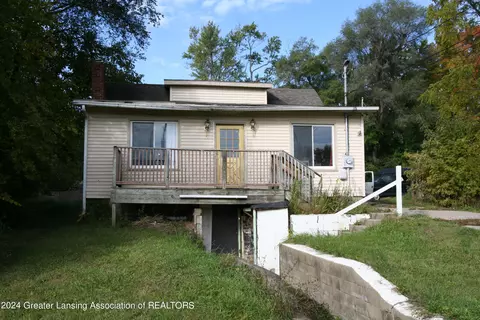 3120 S Cedar St, Lansing, MI 48910