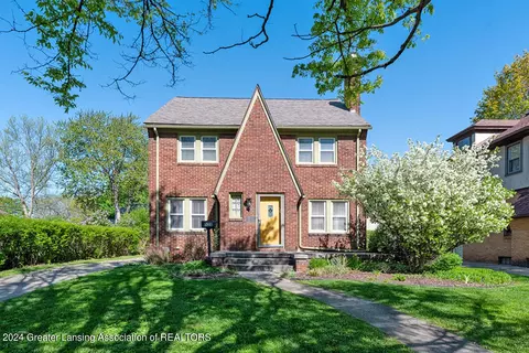 528 Everett Dr, Lansing, MI 48915
