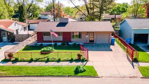 3907 Churchill Ave, Lansing, MI 48911