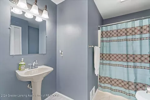 12822 Isle Royale Dr, Dewitt, MI 48820 photo 26
