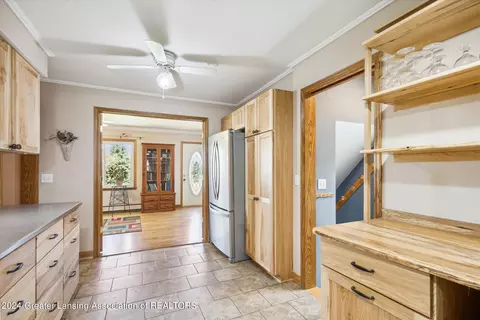 Entry Way - 3957 Dell Rd, Holt, MI 48842 photo 2 of 3