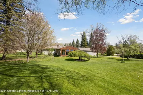 Exterior - 3957 Dell Rd, Holt, MI 48842 photo 5 of 7