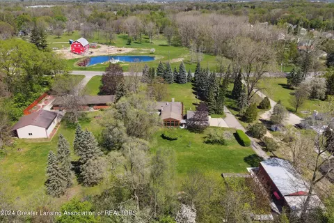 View/Area - 3957 Dell Rd, Holt, MI 48842 photo 4 of 5