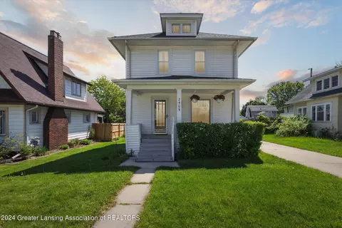 2409 Kensington Rd, Lansing, MI 48910
