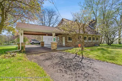 10700 W Jolly Rd, Lansing, MI 48911