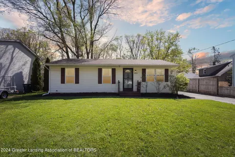 5023 Stafford Ave, Lansing, MI 48910