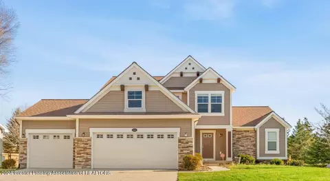 10604 Knockaderry Dr, Grand Ledge, MI 48837