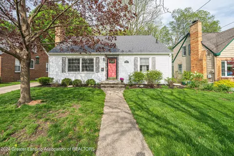 407 Kipling Blvd, Lansing, MI 48912