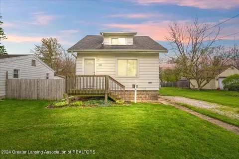 625 W Berry Ave, Lansing, MI 48910