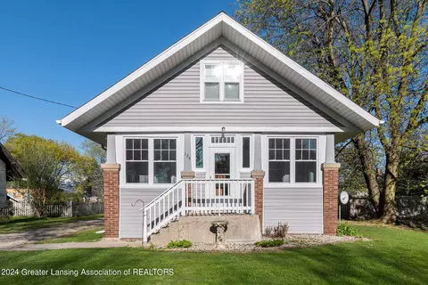 134 N State St, Woodland, MI 48897