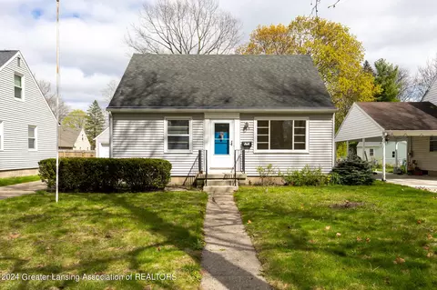 3219 Alden Dr, Lansing, MI 48910
