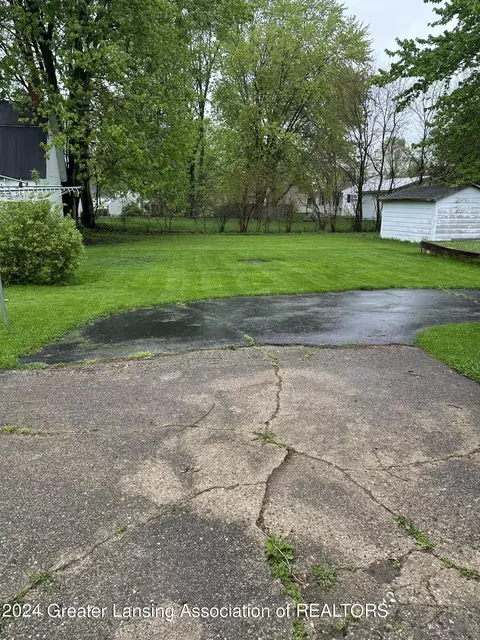Exterior - 105 E Gibbs St, Saint Johns, MI 48879 photo 1 of 2