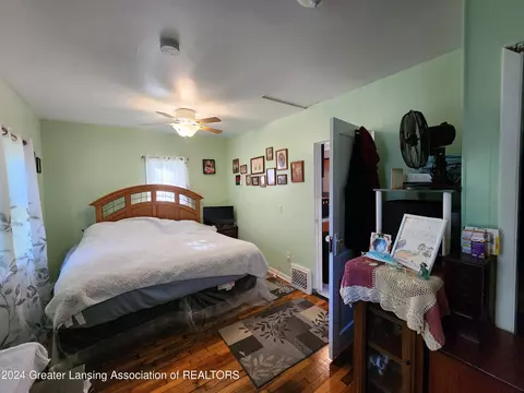 225 E Gier St, Lansing, MI 48906 photo 14