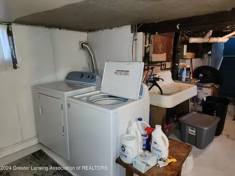 225 E Gier St, Lansing, MI 48906 photo 19