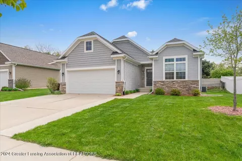 210 Ayla Dr, Dewitt, MI 48820 photo 2