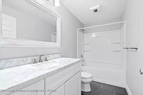 210 Ayla Dr, Dewitt, MI 48820 photo 31