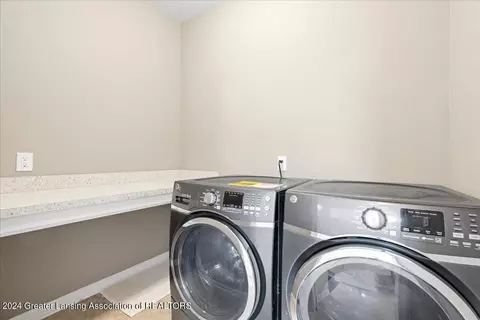 210 Ayla Dr, Dewitt, MI 48820 photo 21
