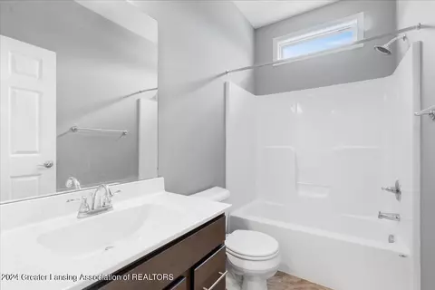 210 Ayla Dr, Dewitt, MI 48820 photo 11