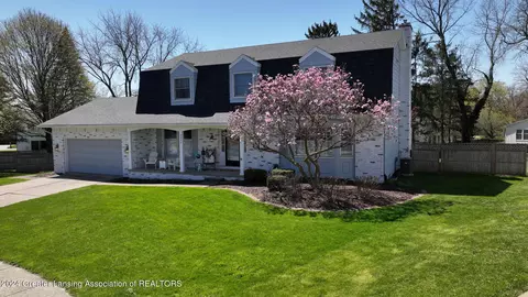2839 Still Valley Dr, East Lansing, MI 48823