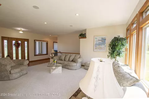 11154 Risner Ln, Eaton Rapids, MI 48827 photo 5