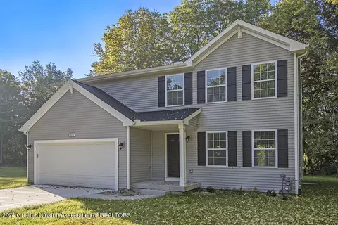 910 Chester St, Eaton Rapids, MI 48827