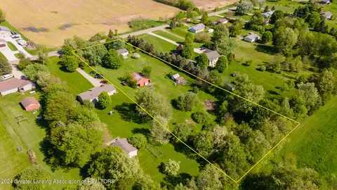 355 N Stine Rd, Charlotte, MI 48813