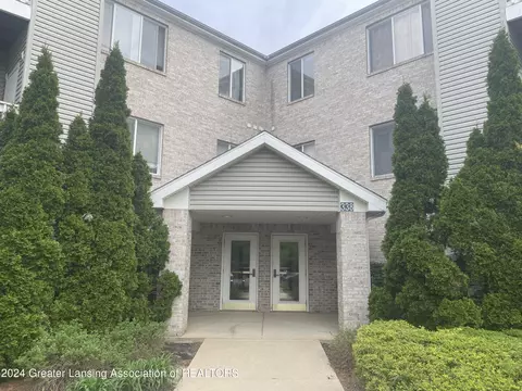 338 W Saginaw St #34, East Lansing, MI 48823