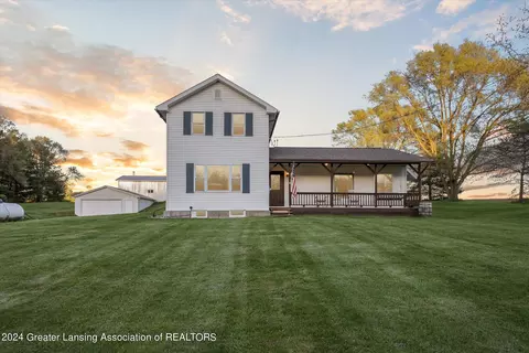 1931 S Shaytown Rd, Vermontville, MI 49096