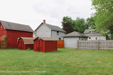 Exterior - 223 Dutton St, Eaton Rapids, MI 48827 photo 3 of 3