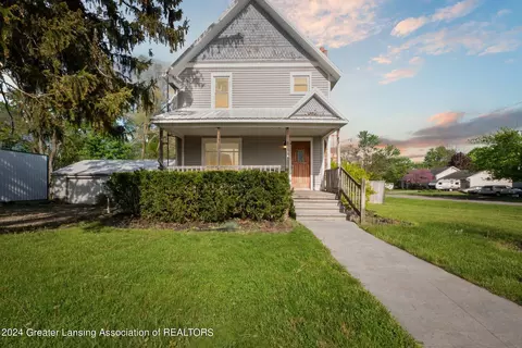 333 S Maple Ave, Maple Rapids, MI 48853