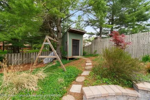 1352 Sebewaing Rd, Okemos, MI 48864 photo 47
