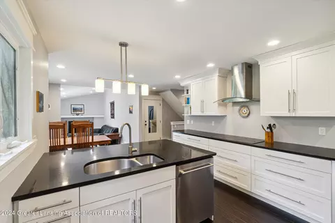 1352 Sebewaing Rd, Okemos, MI 48864 photo 9