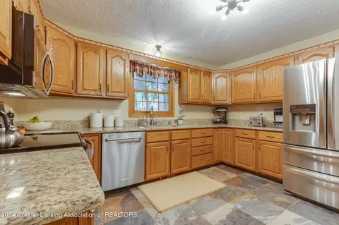 Kitchen - 3933 W Herbison Rd, Dewitt, MI 48820 photo 1 of 3