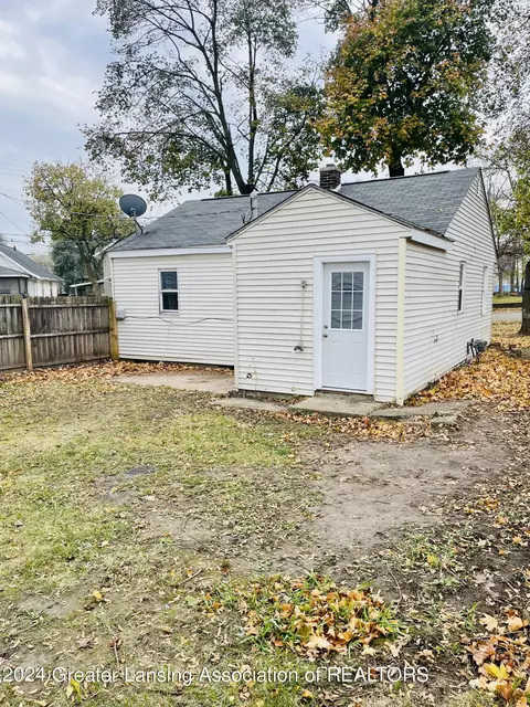 Exterior - 1918 John St, Lansing, MI 48906 photo 1 of 1
