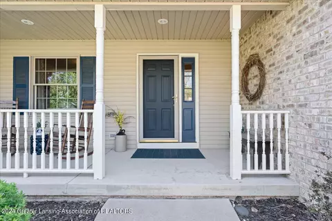 13177 Watercrest Dr, Dewitt, MI 48820 photo 3