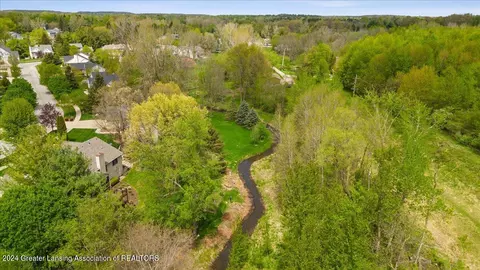 13177 Watercrest Dr, Dewitt, MI 48820 photo 6