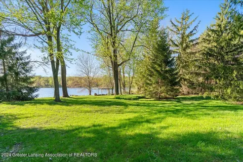 Exterior - 8358 Loomis Rd, Dewitt, MI 48820 photo 1 of 14